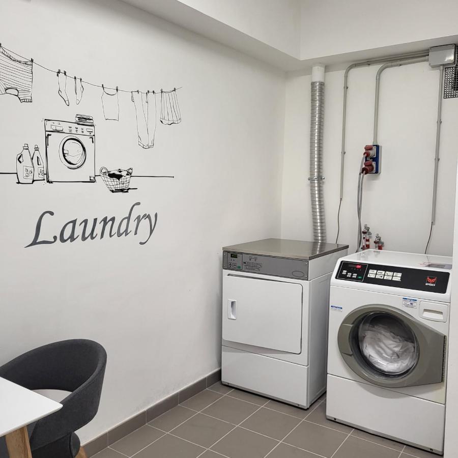 Rolli Dream Apartment Genoa Bagian luar foto